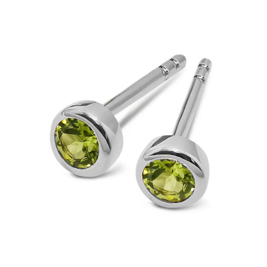 Silver and Peridot rub set round stud earrings
